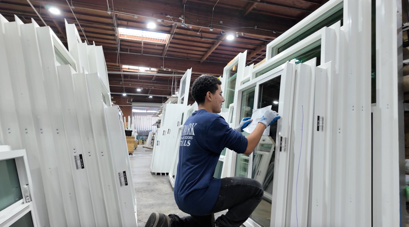 Lexmark craftsman assembling window hardware